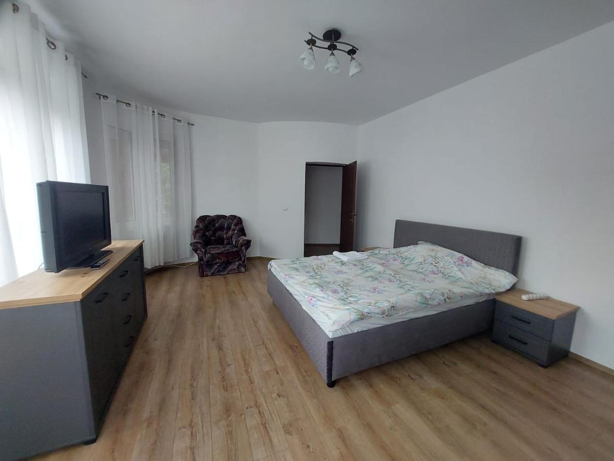 Apartamente Bobo Sîngeorgiu de Mureş Екстериор снимка